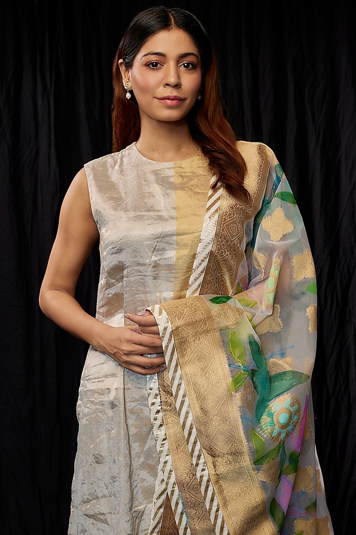 Gold & Silver Zari Kurta Set by Kriti Bapna at Pernia's Pop Up Shop