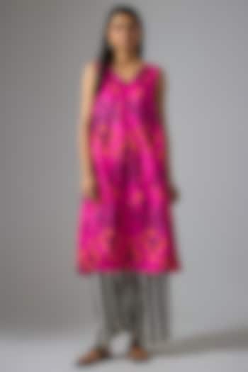 Pink Silk Block Printed Kurta Set by Kriti Bapna at Pernia's Pop Up Shop