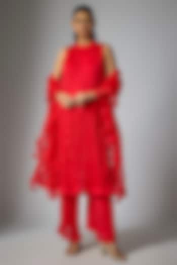Red Silk Satin Crushed Kurta Set by Kriti Bapna at Pernia's Pop Up Shop