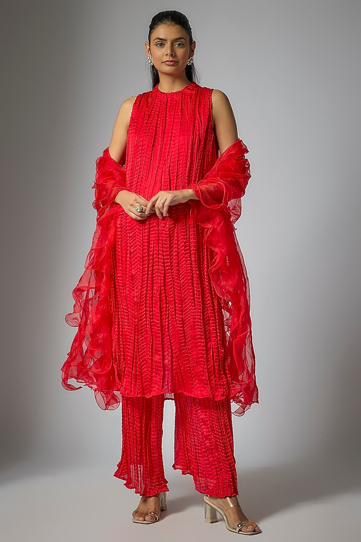 Red Silk Satin Crushed Kurta Set by Kriti Bapna at Pernia's Pop Up Shop