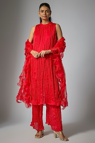 Red Silk Satin Crushed Kurta Set by Kriti Bapna