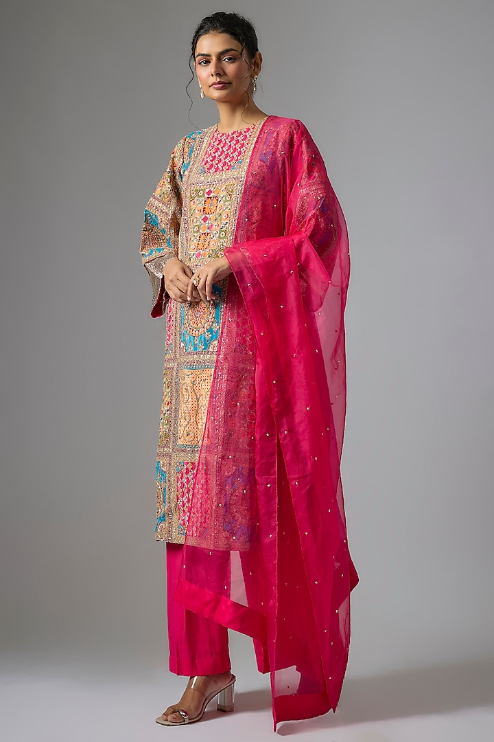 Pink Silk Hand & Machine Embroidered Kurta Set by Kriti Bapna at Pernia's Pop Up Shop