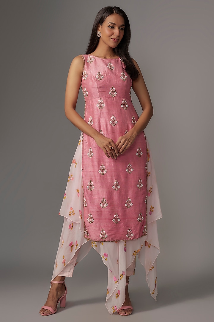 Pink Silk Floral Printed Handkerchief Kurta Set by Kriti Bapna at Pernia's Pop Up Shop