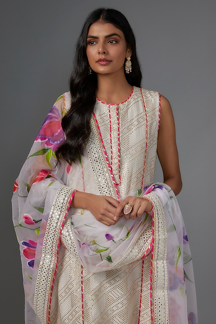 Ivory Silk Leheriya Kurta Set by Kriti Bapna at Pernia's Pop Up Shop