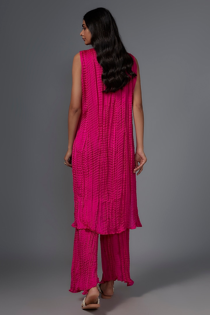 Pink Crushed Silk Georgette Kurta Set by Kriti Bapna at Pernia's Pop Up Shop