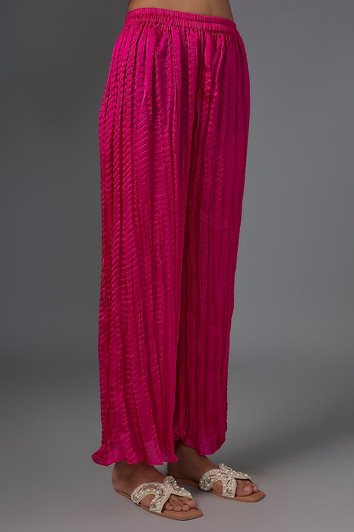 Pink Crushed Silk Georgette Kurta Set by Kriti Bapna at Pernia's Pop Up Shop