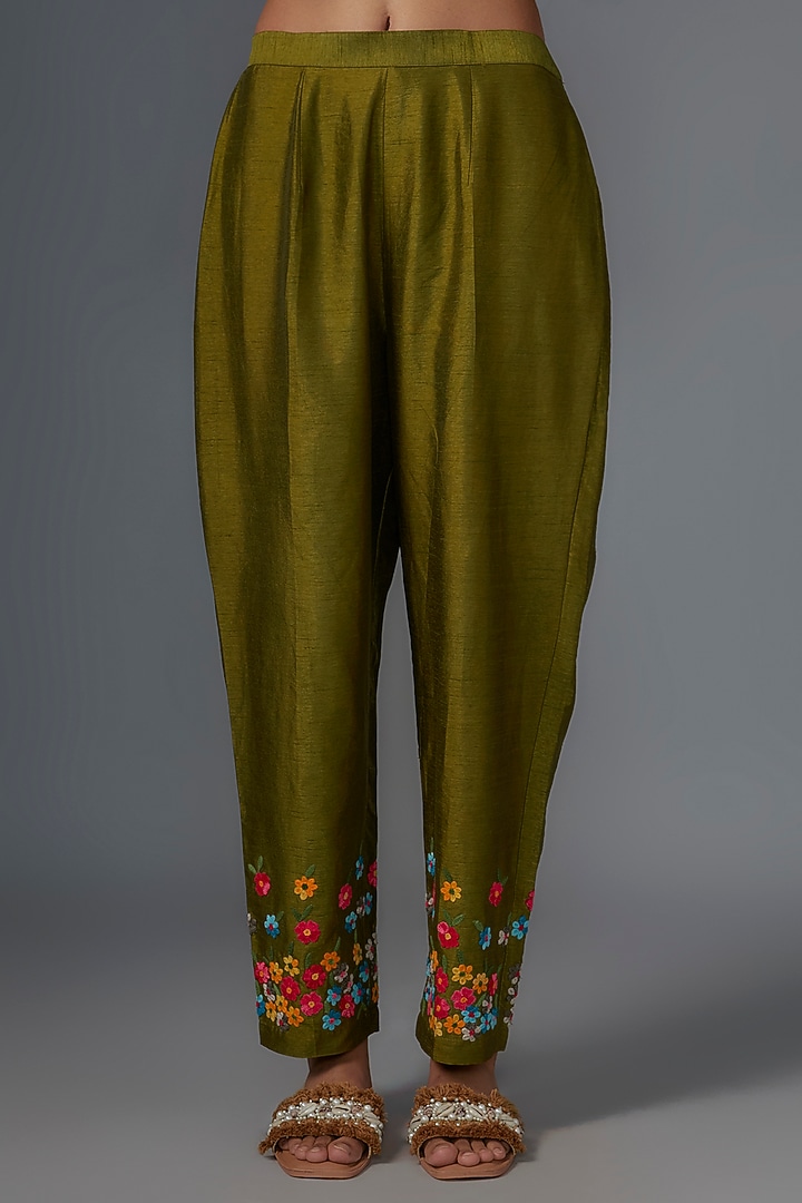 Olive Green Cotton Satin Machine Embroidered Kaftan Set by Kriti Bapna at Pernia's Pop Up Shop