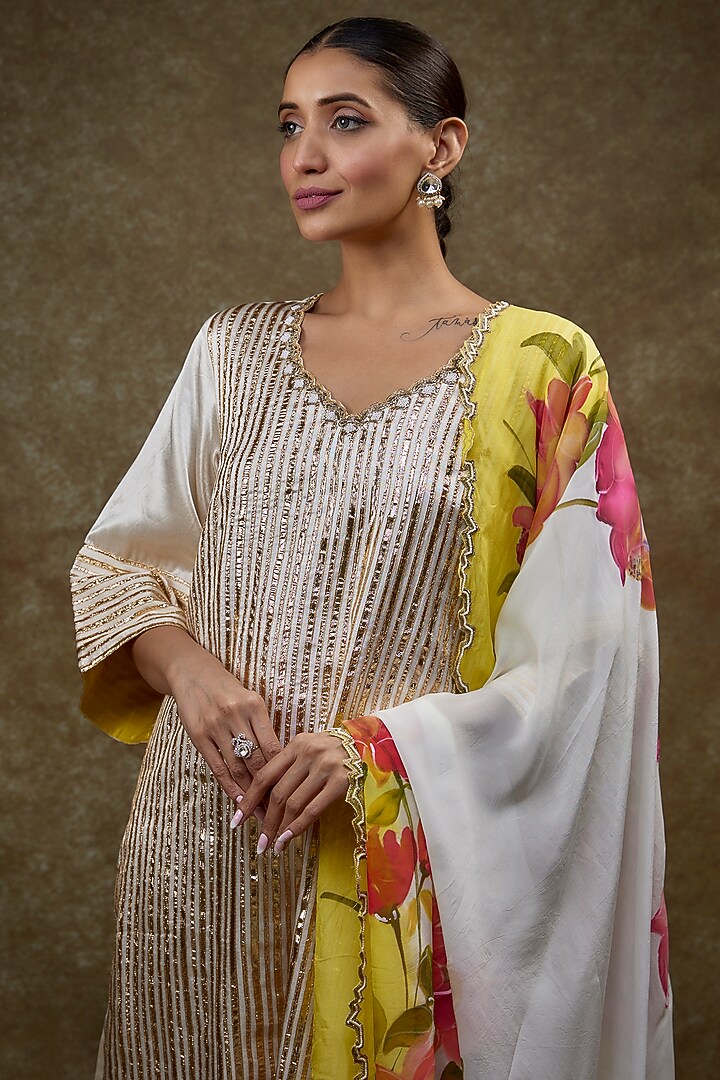 White Viscose & Satin Embroidered Kurta Set by Kriti Bapna at Pernia's Pop Up Shop