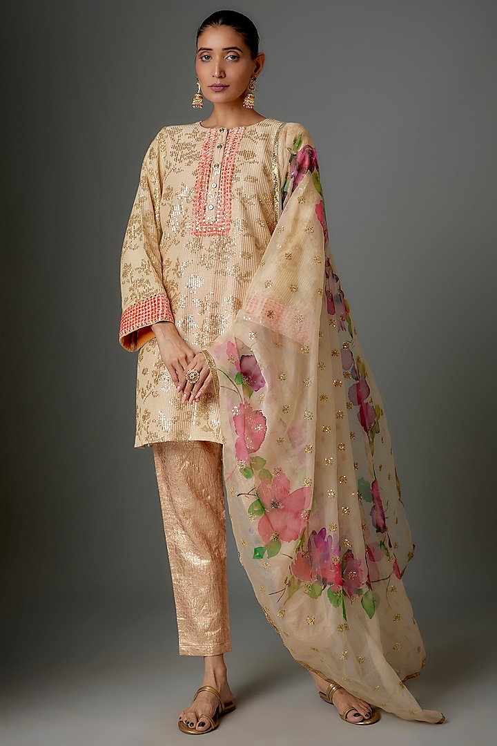 Peach Silk & Brocade Sequins Embroidered Hand Painted Kurta Set by Kriti Bapna at Pernia's Pop Up Shop