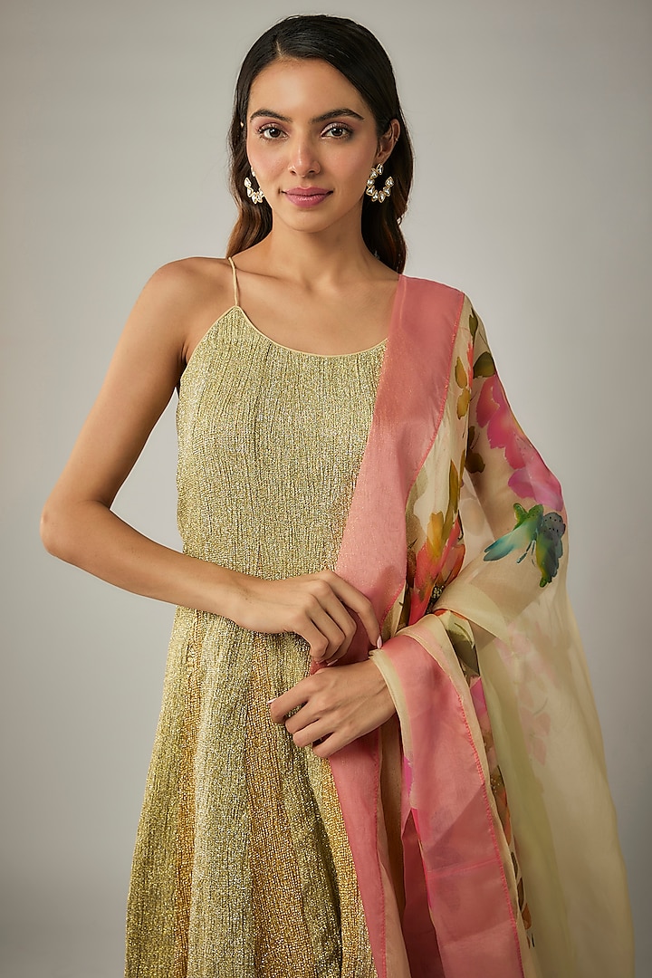 Gold Zari Gota Embroidered Kurta Set by Kriti Bapna at Pernia's Pop Up Shop