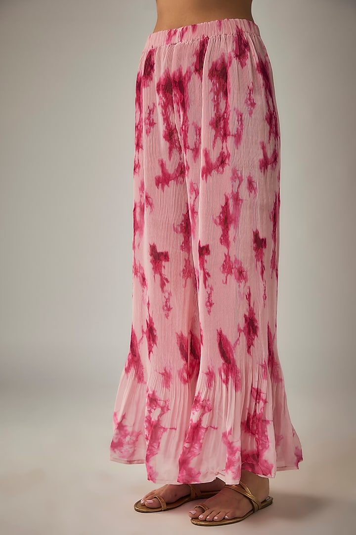 Pink Crepe Asymmetrical Mirror Embroidered Kurta Set by Kriti Bapna at Pernia's Pop Up Shop