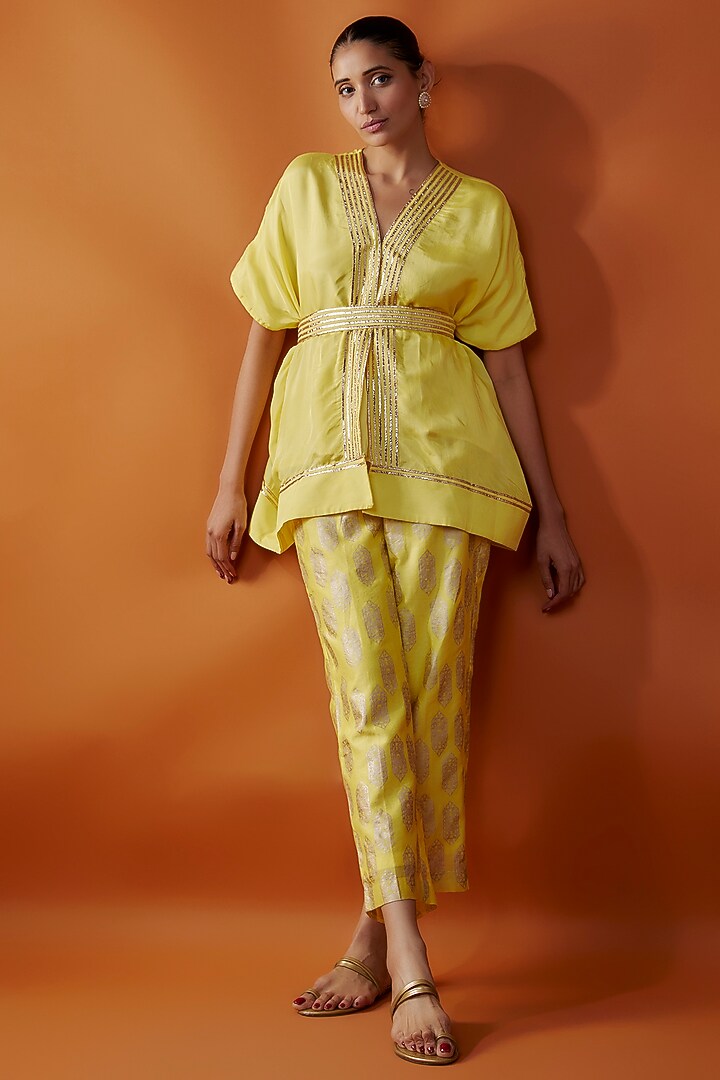 Yellow Silk Foil Printed Co-Ord Set by Kriti Bapna at Pernia's Pop Up Shop
