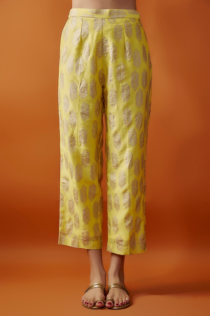 Yellow Silk Foil Printed Co-Ord Set by Kriti Bapna at Pernia's Pop Up Shop