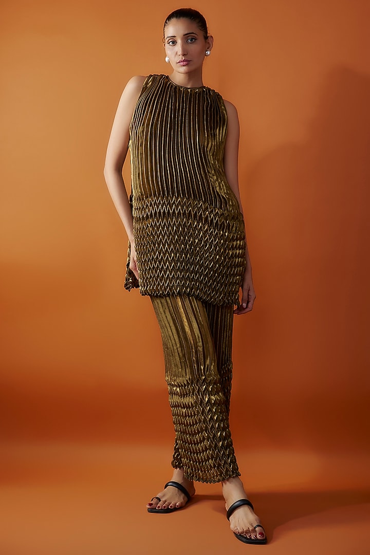 Black & Gold Pleated Georgette Co-Ord Set by Kriti Bapna at Pernia's Pop Up Shop