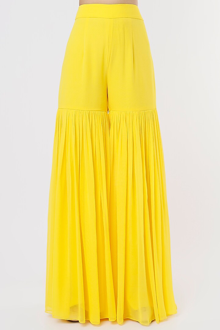 Yellow Embroidered Cape Set by Kresha Lulla at Pernia's Pop Up Shop