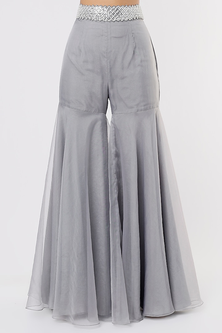 Grey Embroidered Cape Set by Kresha Lulla at Pernia's Pop Up Shop