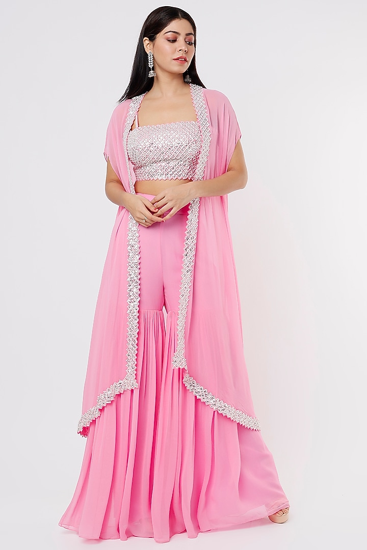 Pink Embroidered Cape Set by Kresha Lulla at Pernia's Pop Up Shop
