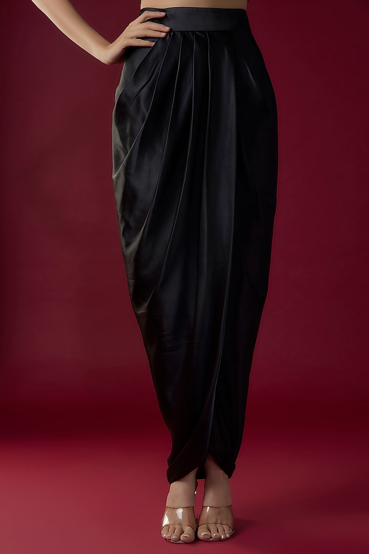 Black Organza Sequins Embroidered Cape Set by Kresha Lulla at Pernia's Pop Up Shop