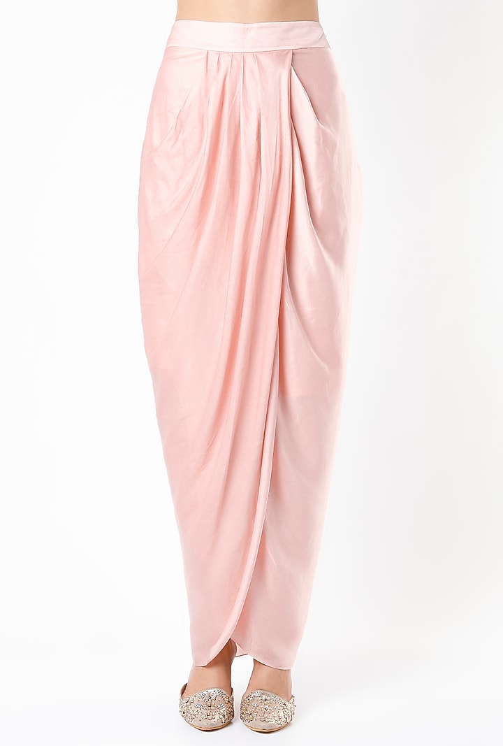 Peach Embroidered Cape Set by Kresha Lulla at Pernia's Pop Up Shop