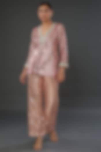 Peach Georgette Embroidered Kurta Set by kunwarani ritu at Pernia's Pop Up Shop