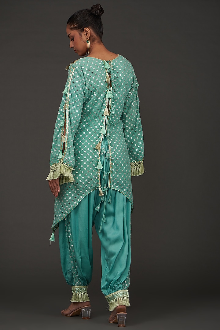 Green Georgette Mirror Embroidered Kurta Set by kunwarani ritu at Pernia's Pop Up Shop