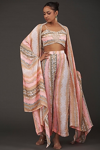 Peach Georgette Zari Embroidered Cape Set by kunwarani ritu