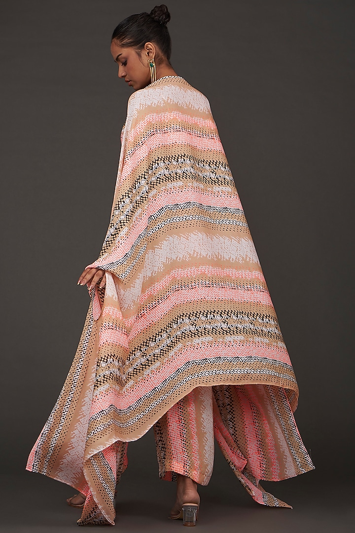 Peach Georgette Zari Embroidered Cape Set by kunwarani ritu at Pernia's Pop Up Shop