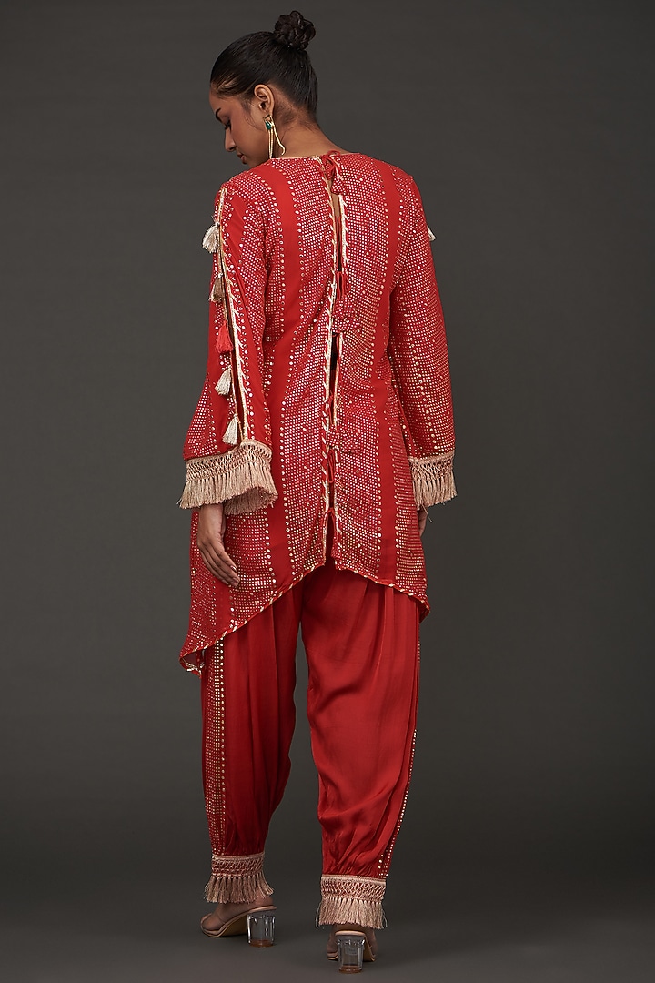 Red Georgette Mirror Embroidered Kurta Set by kunwarani ritu at Pernia's Pop Up Shop