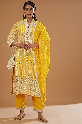 Yellow Georgette Embroidered Kurta Set by kunwarani ritu