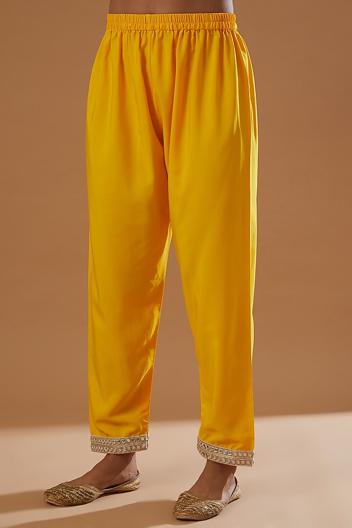 Yellow Georgette Embroidered Kurta Set by kunwarani ritu at Pernia's Pop Up Shop