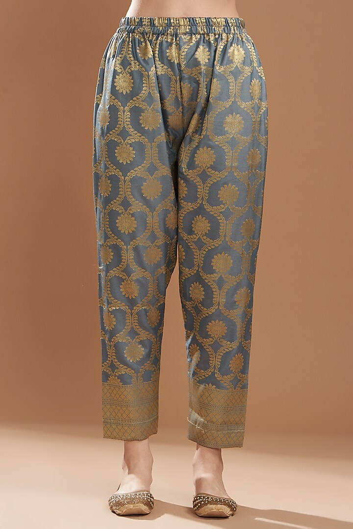 Grey Banarasi Silk Embroidered Kurta Set by kunwarani ritu at Pernia's Pop Up Shop