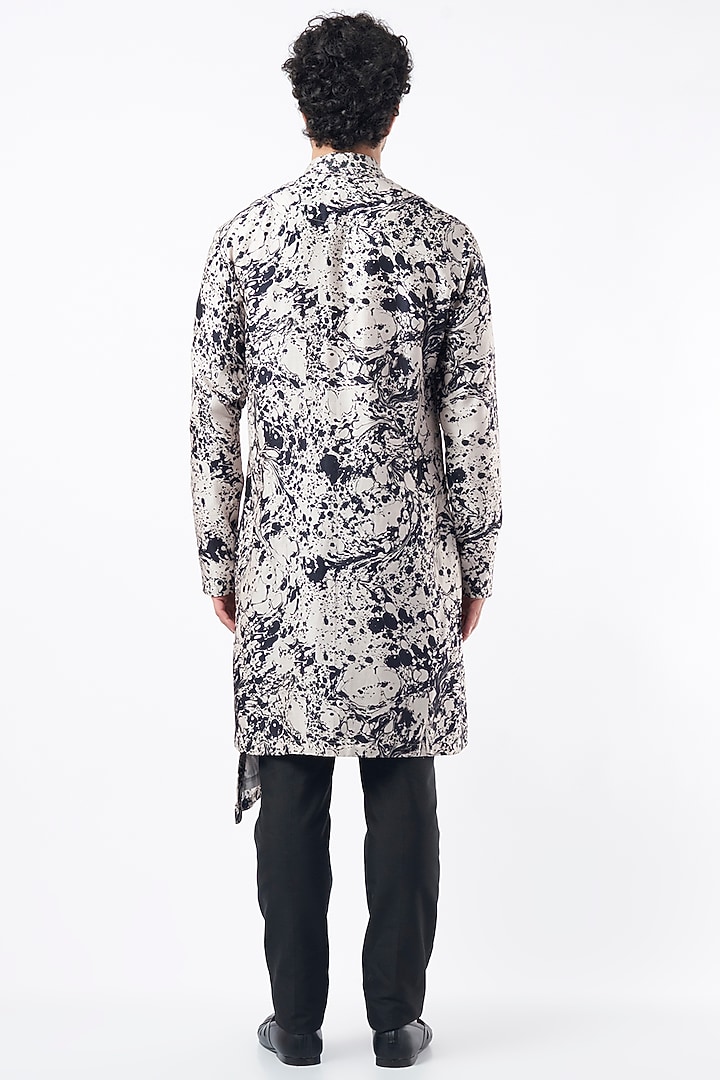 Creme & Black Printed Kurta Set by Krish Sanghvi at Pernia's Pop Up Shop