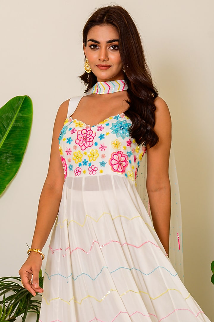 Snow White Embroidered Wedding Anarkali Set by Kritika kataria at Pernia's Pop Up Shop