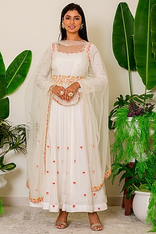 Snow White Hand Embroidered Anarkali Set by Kritika kataria