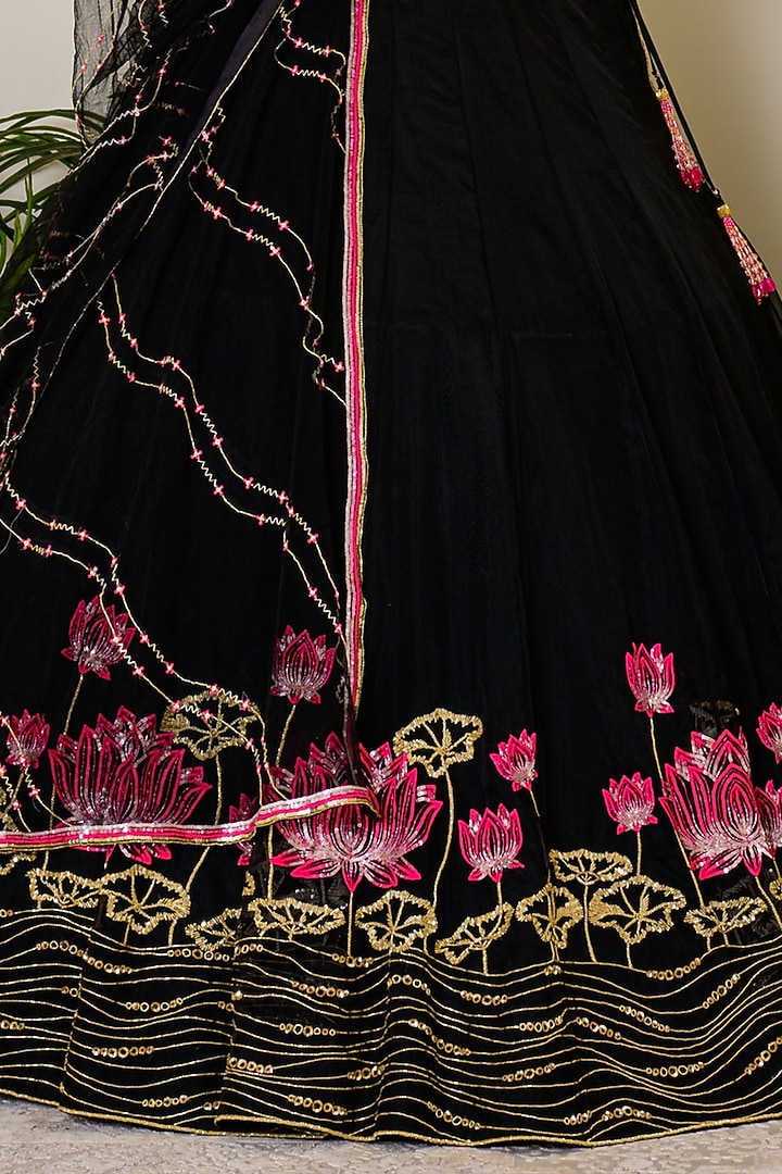 Black Hand Embroidered Wedding Lehenga Set by Kritika kataria at Pernia's Pop Up Shop