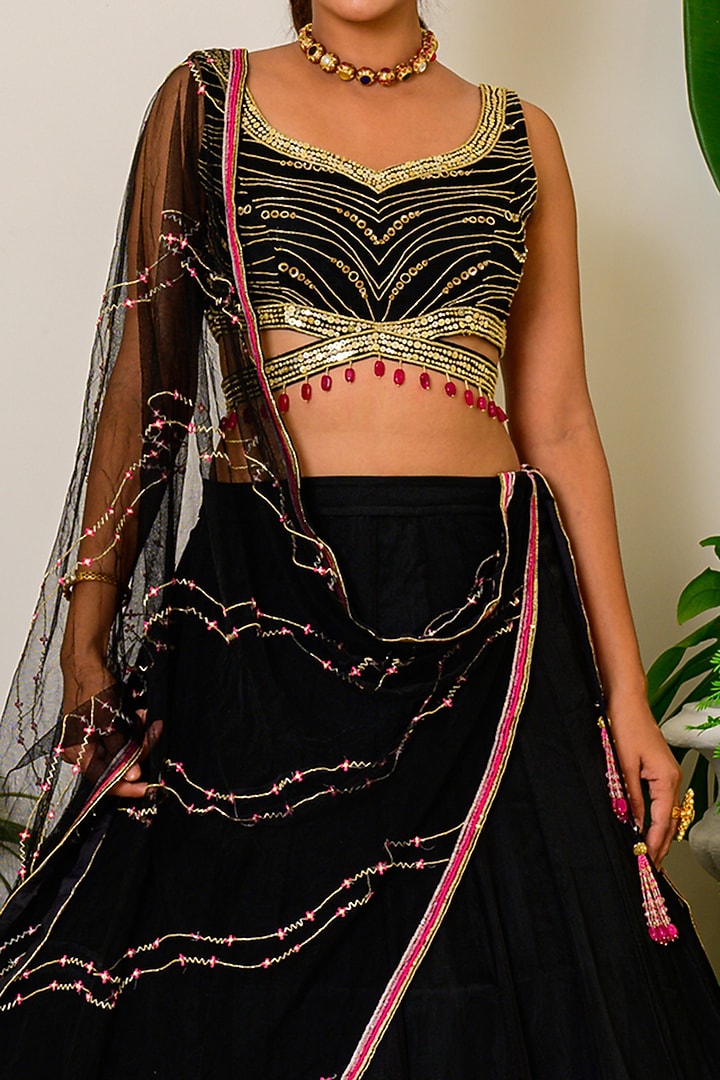 Black Hand Embroidered Wedding Lehenga Set by Kritika kataria at Pernia's Pop Up Shop