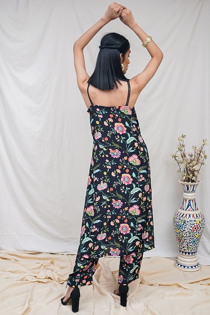 Black Floral Printed Kurta Set by Krupa Kapadia at Pernia's Pop Up Shop
