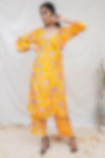 Yellow Floral Printed Kurta Set by Krupa Kapadia at Pernia's Pop Up Shop