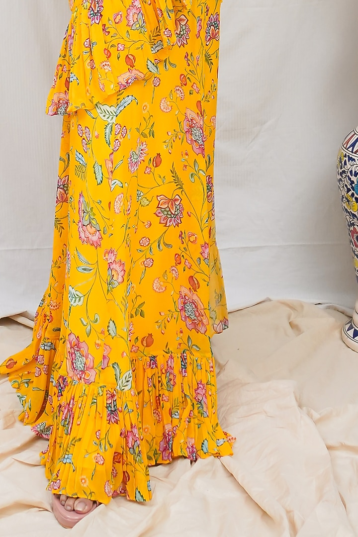 Yellow Printed Pre-Pleated Party Wear Saree Set by Krupa Kapadia at Pernia's Pop Up Shop