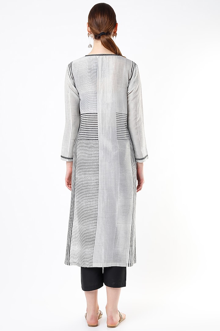 Off-White Hand Block Printed Tunic by Krishna Mehta at Pernia's Pop Up Shop