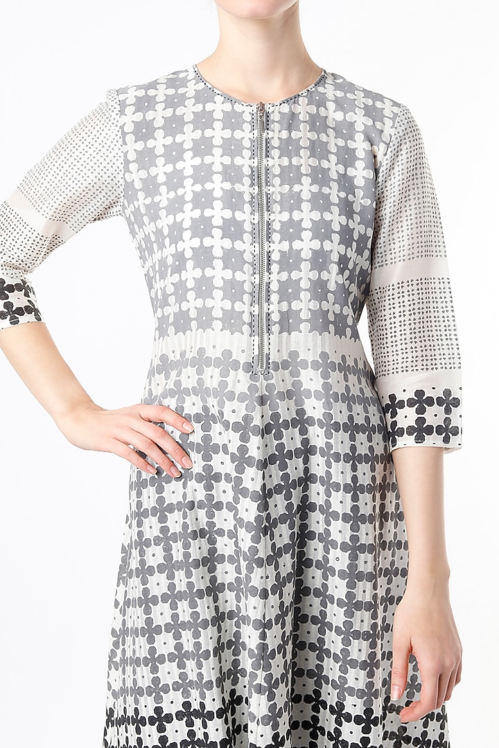 Off-White Hand Block Printed Tunic by Krishna Mehta at Pernia's Pop Up Shop