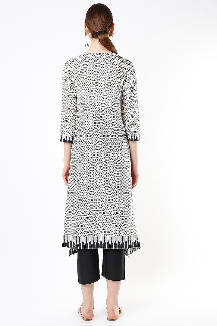 Off-White Chanderi Tunic With Print by Krishna Mehta at Pernia's Pop Up Shop