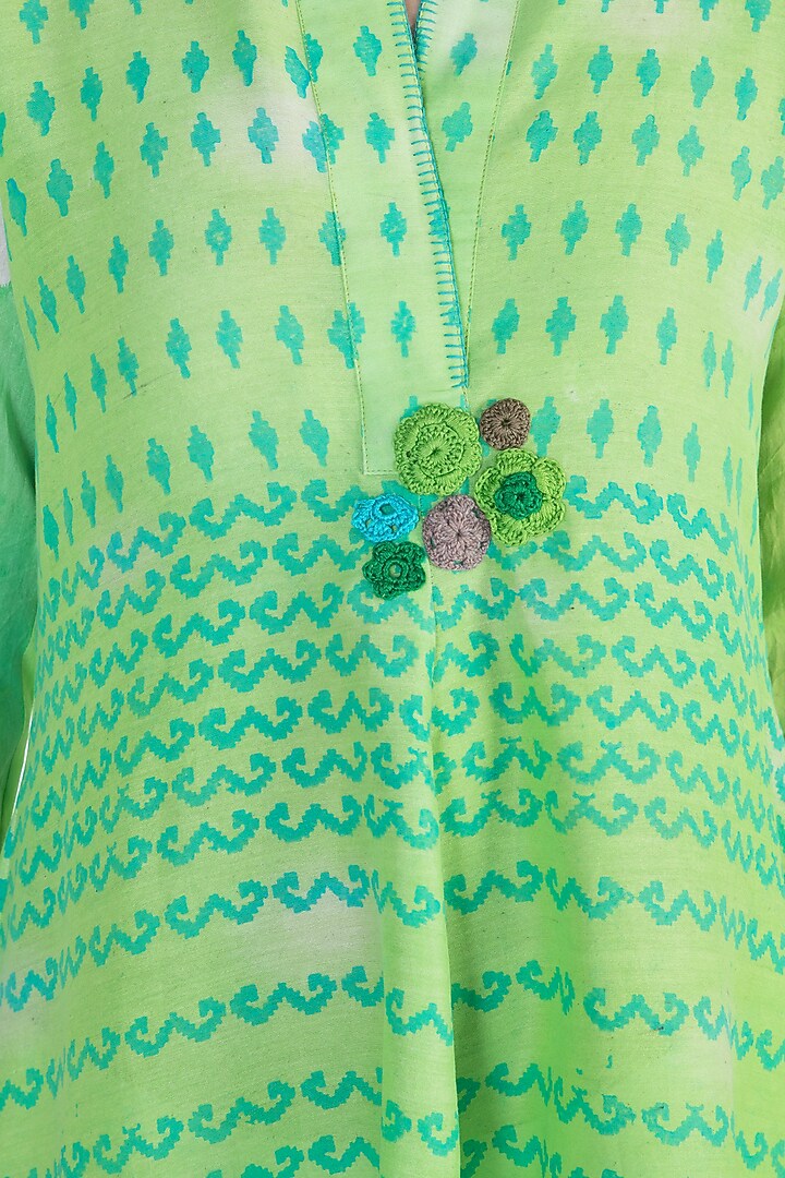 Green Printed Embroidered Tunic by Krishna Mehta at Pernia's Pop Up Shop
