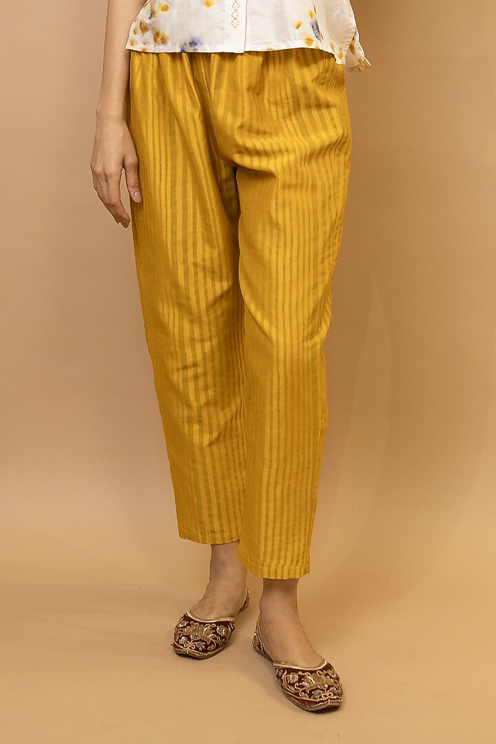 Ivory & Marigold Yellow Pure Silk Floral Printed Co-Ord Set by Krishna Mehta at Pernia's Pop Up Shop