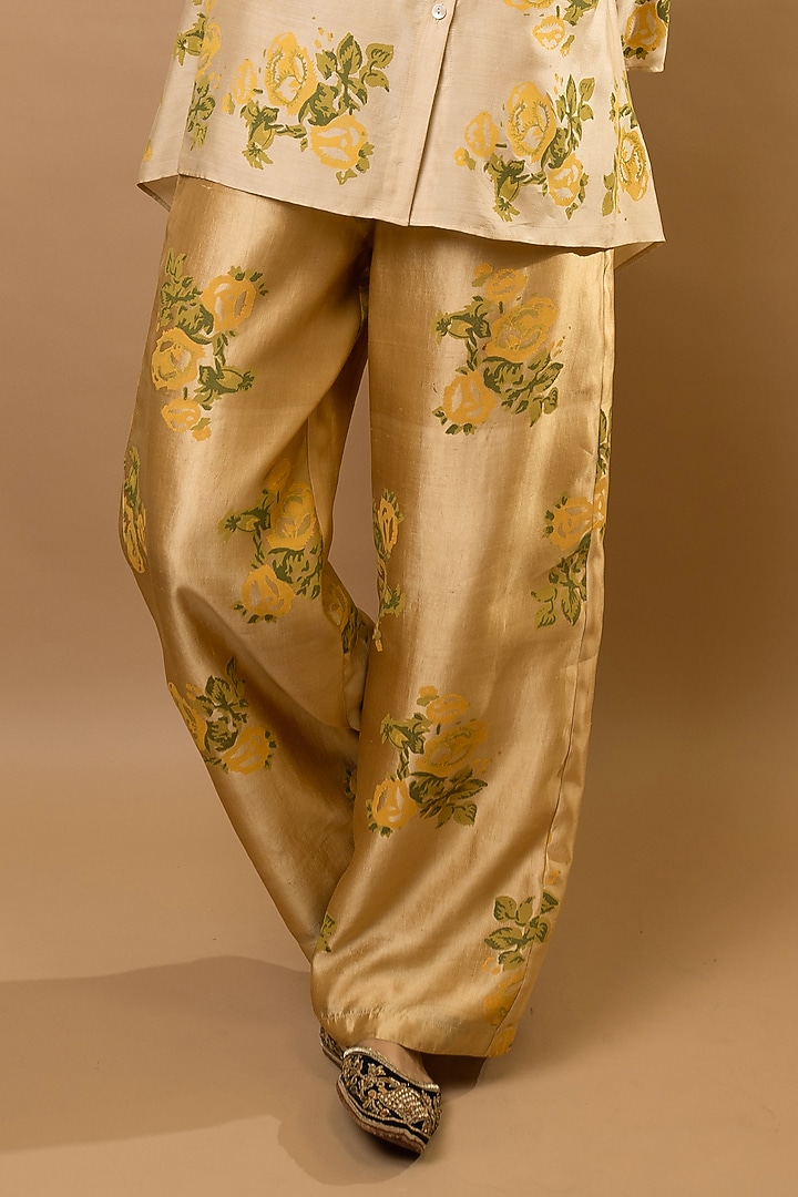 Beige Chanderi Block Printed Co-Ord Set by Krishna Mehta at Pernia's Pop Up Shop