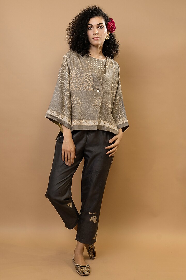 Beige Pure Silk Jacket by Krishna Mehta at Pernia's Pop Up Shop