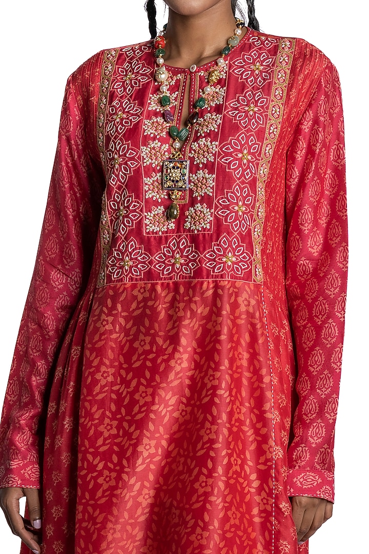 Red Printed Tunic Set by Krishna Mehta at Pernia's Pop Up Shop