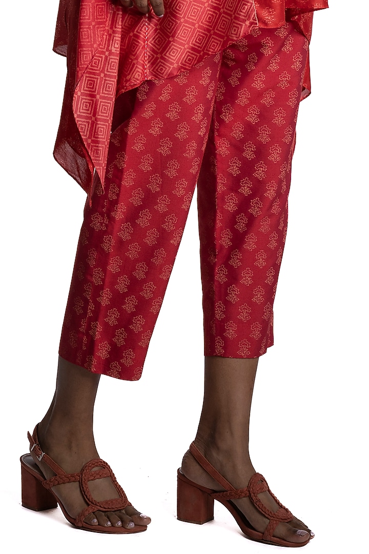 Red Printed Kaftan Set by Krishna Mehta at Pernia's Pop Up Shop