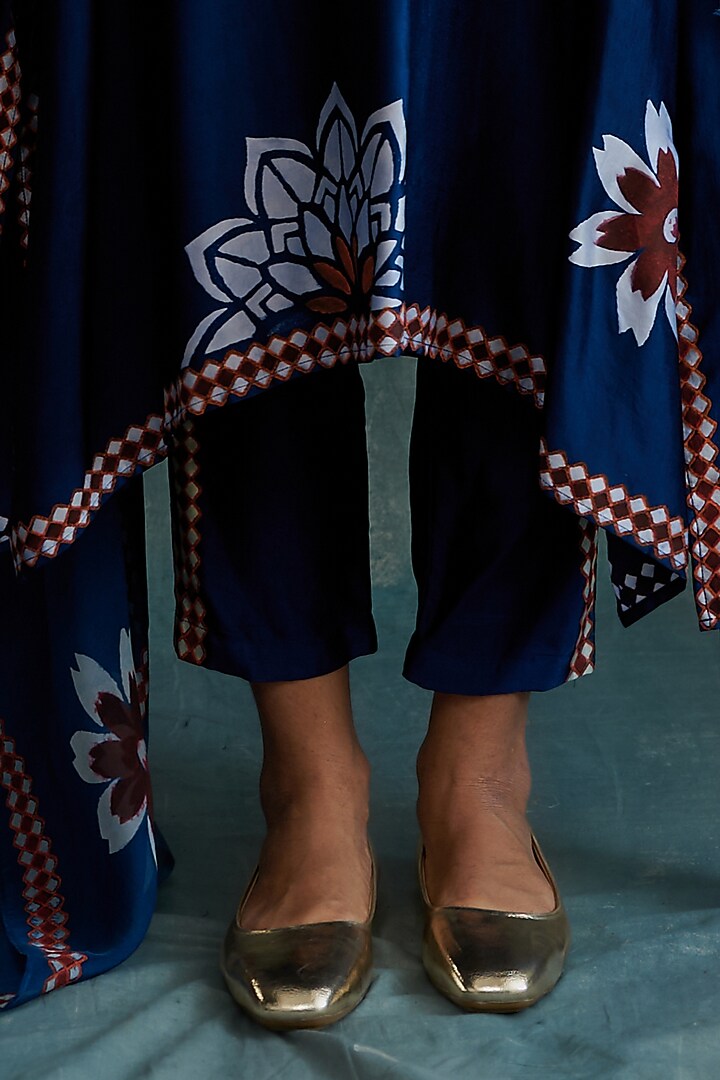 Indigo Blue Shaded Modal Block Printed Tunic Set by Krishna Mehta at Pernia's Pop Up Shop
