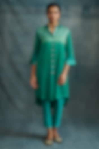 Green Modal Block Printed Shirt Tunic Set by Krishna Mehta at Pernia's Pop Up Shop